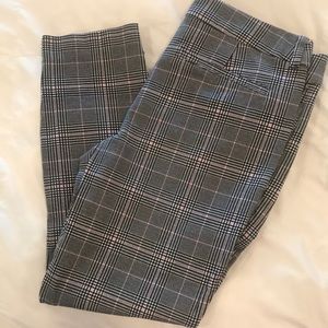 Pink/black patterned capri pants